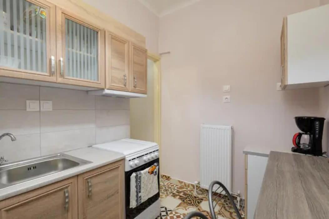 Private Pristine Balcony Home- Heart Of The Center Thessaloniki Exterior photo