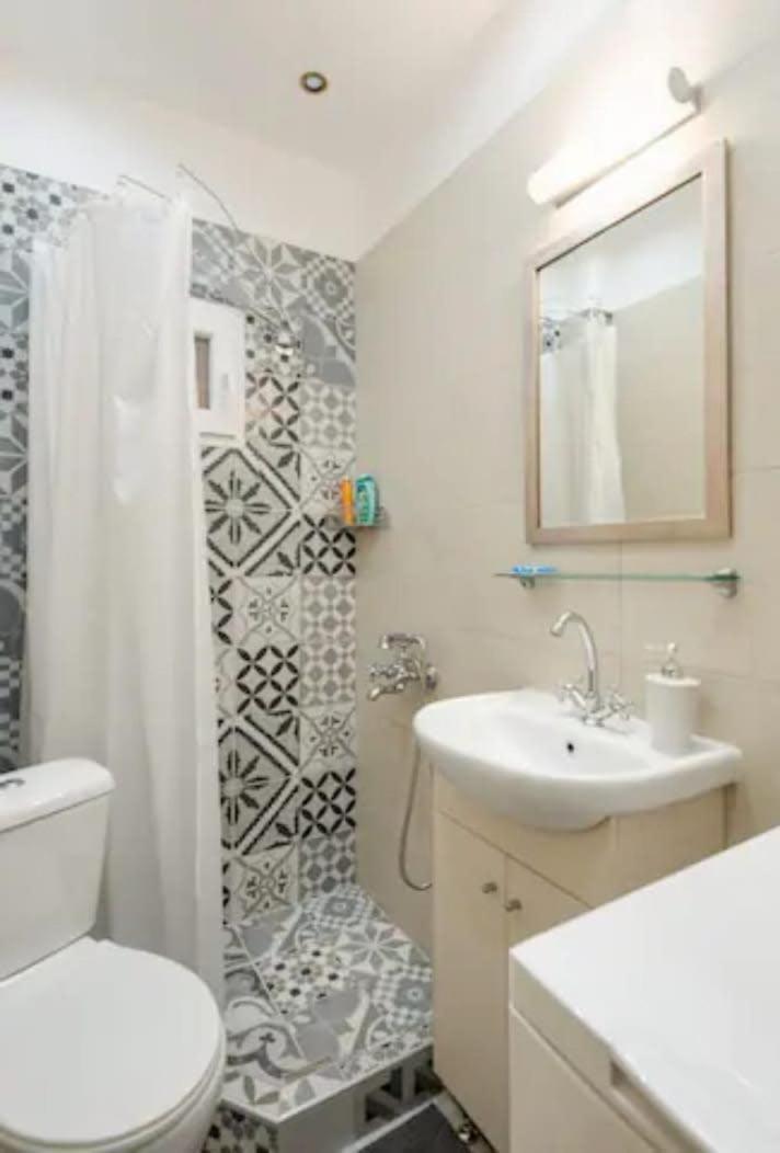 Private Pristine Balcony Home- Heart Of The Center Thessaloniki Exterior photo